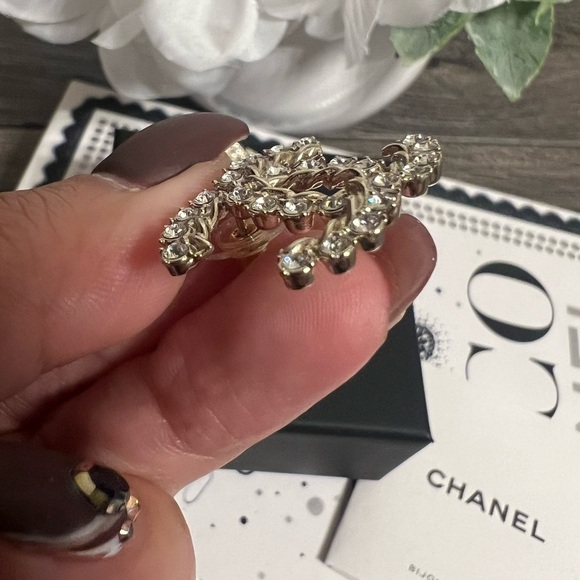 CHANEL Large Oversized Gold Crystal CC Logo Earrings - Picture 5 of 12